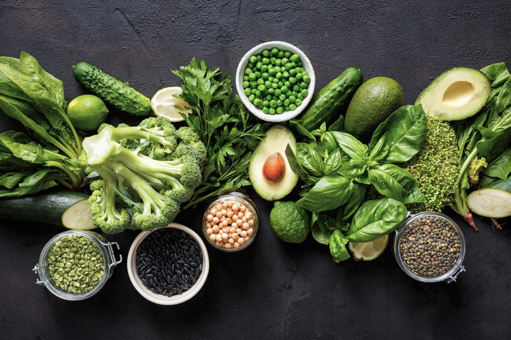 bild på antiinflammatoriska livsmedel - grönsaker, baljväxter med mera